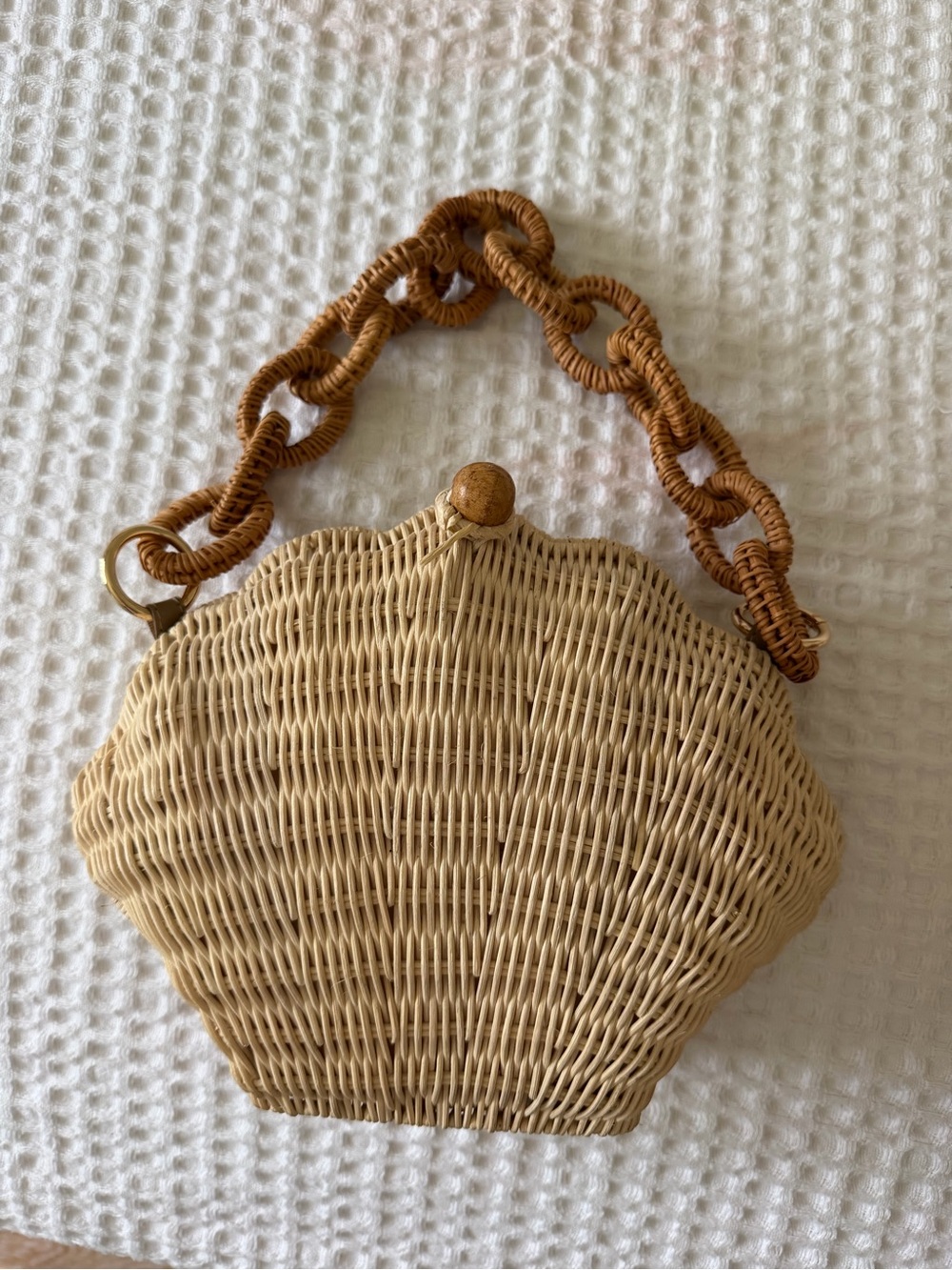 Vineyard Vines Clamshell Bag Purse - Picture 3 of 11
